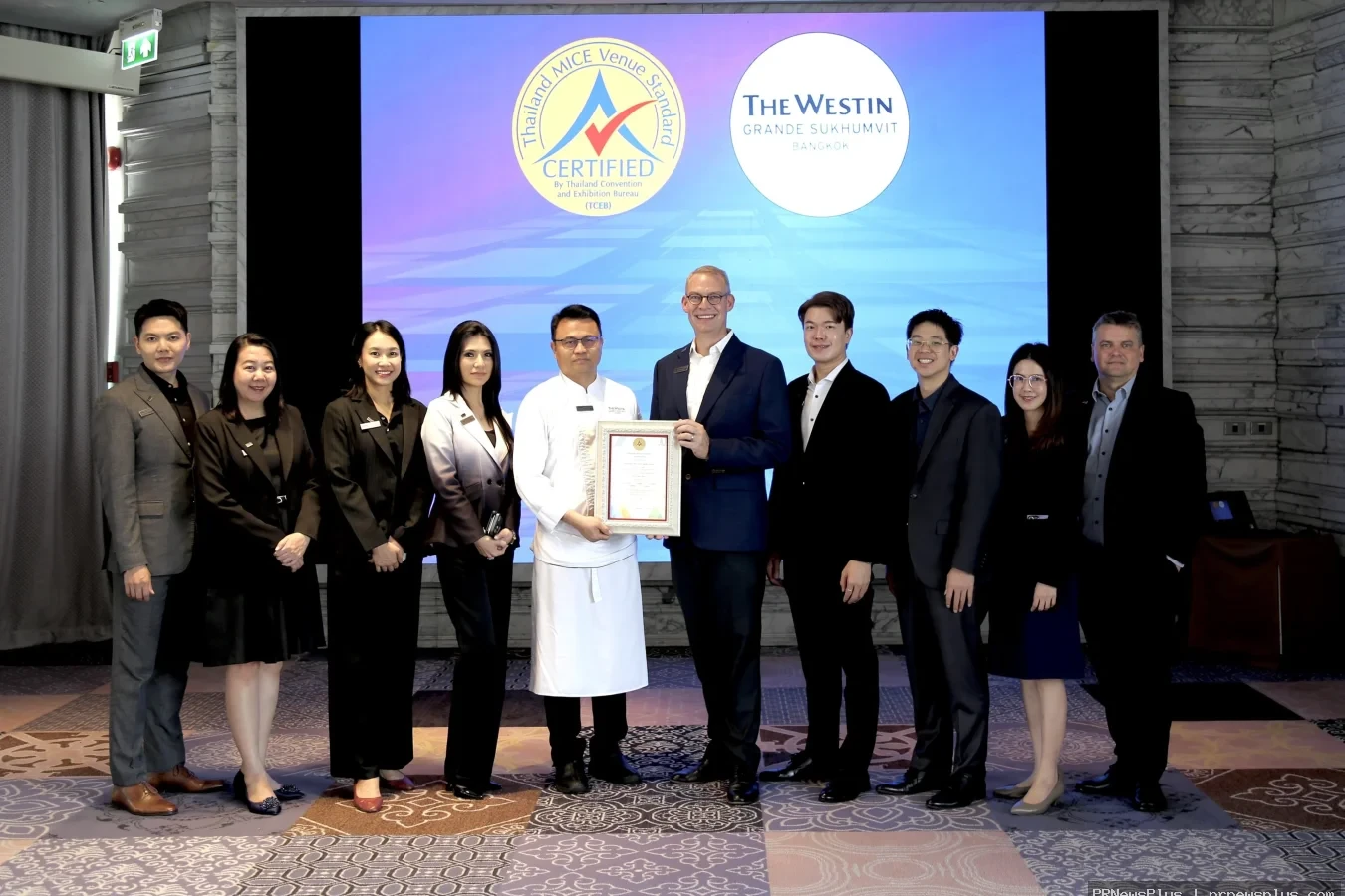 โรงแรมเดอะ เวสทิน แกรนด์ สุขุมวิท กรุงเทพ รับมอบตราสัญลักษณ์ TMVS เน้นย้ำในคุณภาพมาตรฐานห้องประชุมระ